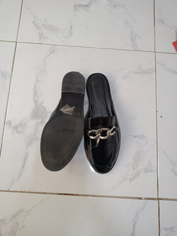 Sandals (Size 32)