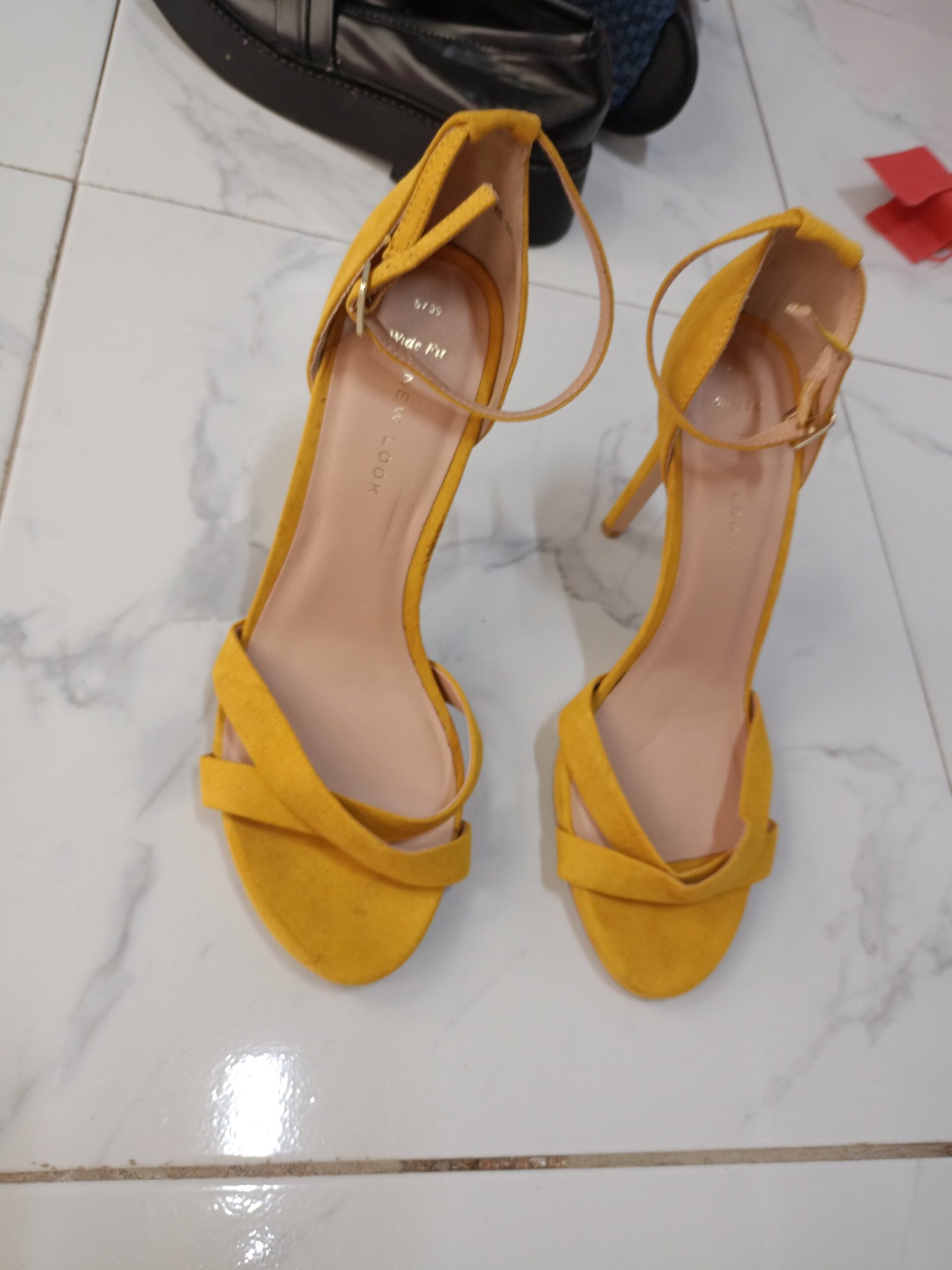 Primark heel (size 39/40)